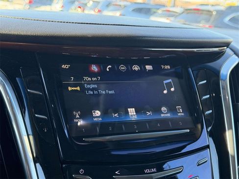 Used 2016 Cadillac Escalade Luxury image 22