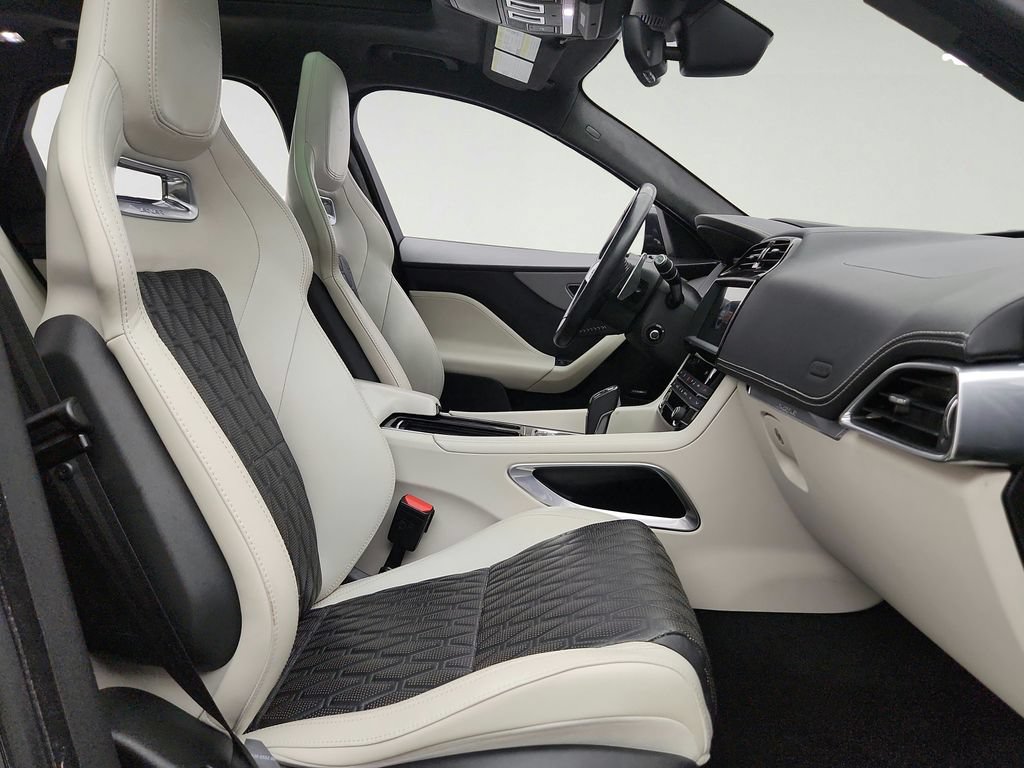 Used 2020 Jaguar F-PACE SVR AWD/4WD image 32