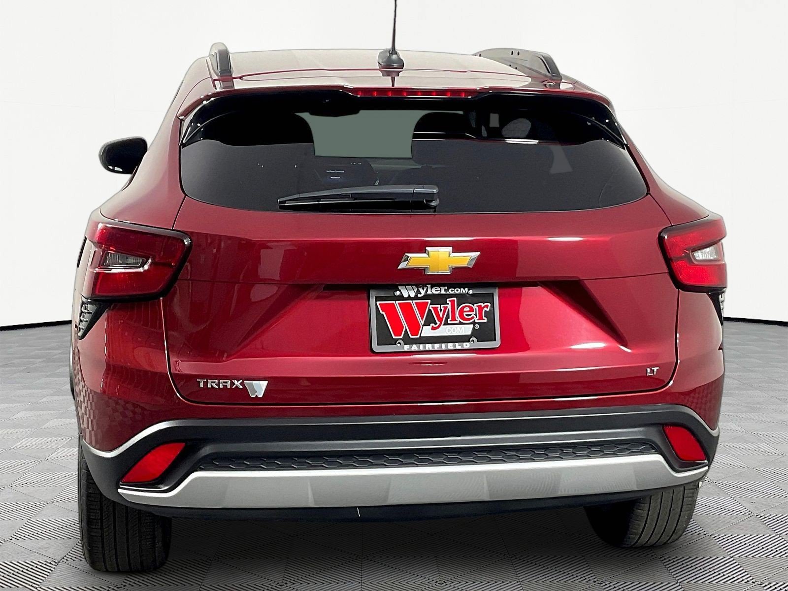 Used 2025 Chevrolet Trax LT FWD image 5