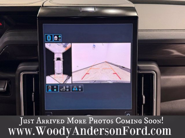 Used 2025 GMC Yukon Elevation w/ LPO, Elevation Black Package AWD/4WD image 16