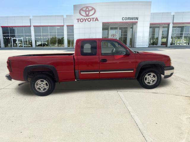 Used 2004 Chevrolet Silverado 1500 4x4 Extended Cab w/ Light Duty Power Package image 2