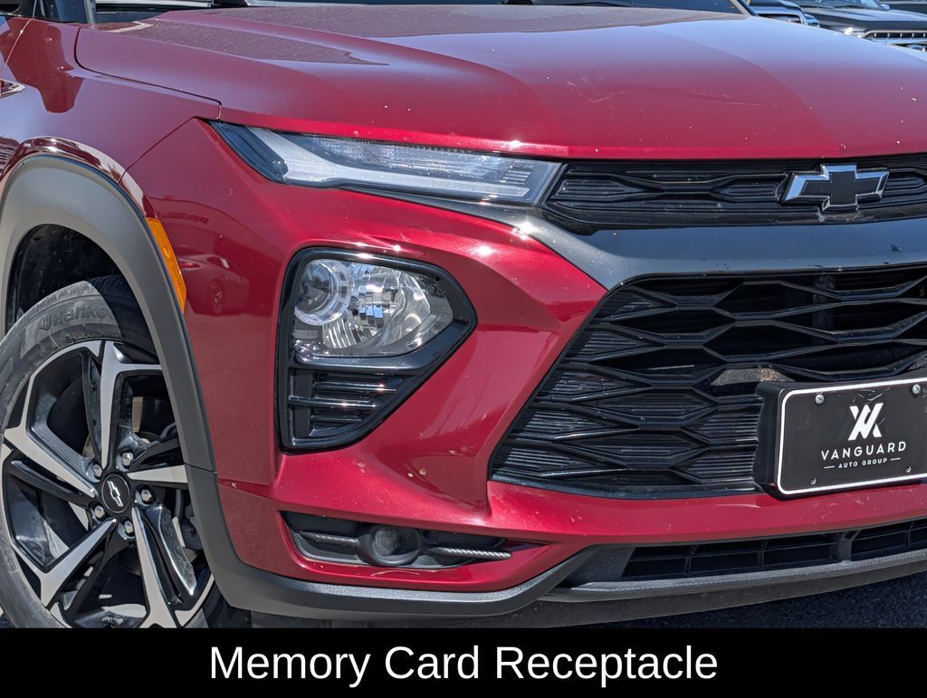 Used 2023 Chevrolet TrailBlazer RS w/ Sun and Liftgate Package AWD/4WD image 8