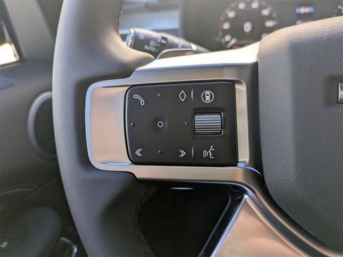 New 2026 Land Rover Discovery Limited Edition image 24