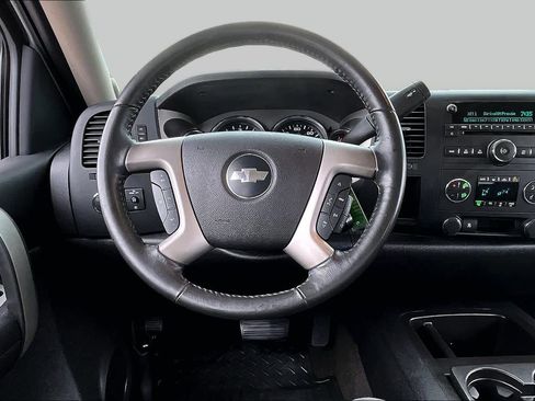 Used 2009 Chevrolet Silverado 1500 LT w/ Power Pack Plus RWD image 5