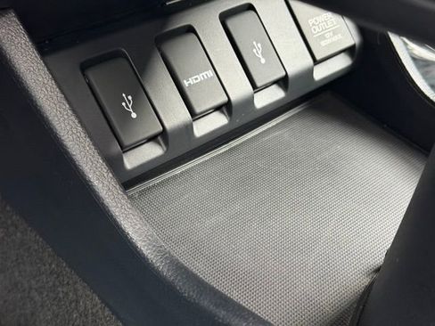 Used 2018 Honda HR-V EX image 22