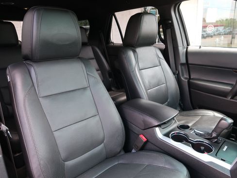 Used 2014 Ford Explorer Limited w/ Equipment Group 302A FWD image 13