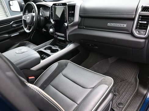 Used 2024 RAM 1500 Laramie AWD/4WD image 40
