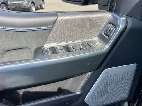 New 2025 Ford F350 Platinum w/ FX4 Off-Road Package image 11