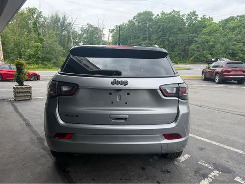Used 2023 Jeep Compass High Altitude w/ Driver Assist Group I AWD/4WD image 7