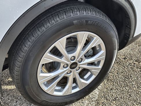 Certified 2024 Ford Escape Active image 10