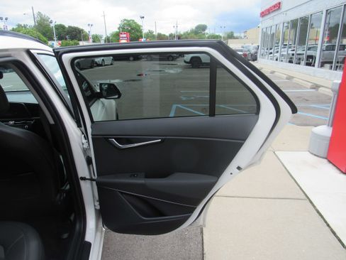 Used 2024 Kia Niro Wind FWD image 14