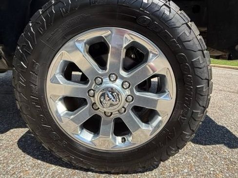 Used 2023 RAM 2500 Laramie AWD/4WD image 6