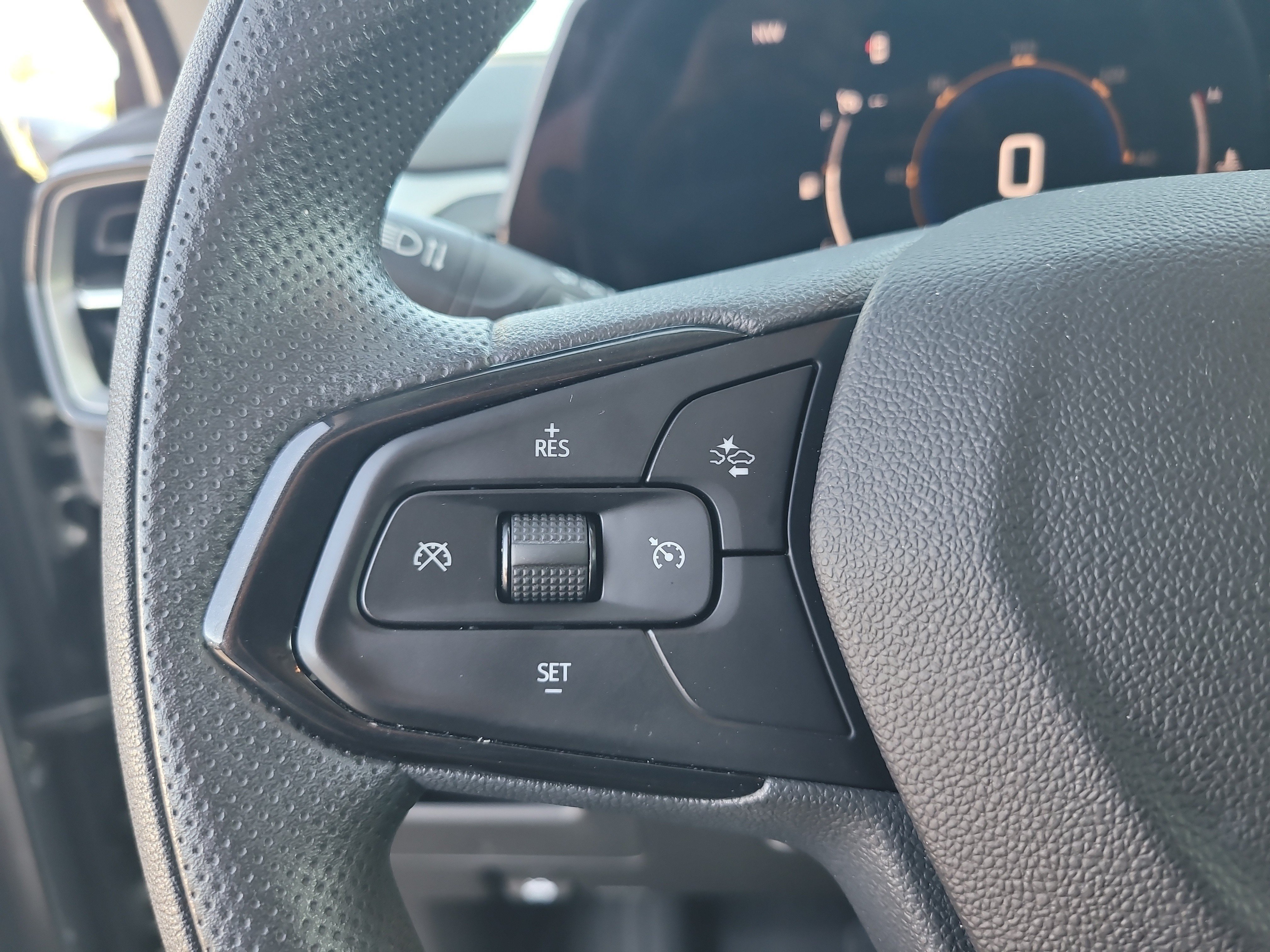 Used 2024 Chevrolet TrailBlazer LT w/ Driver Confidence Package FWD image 27