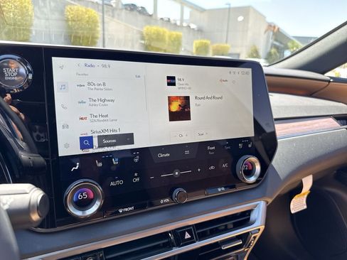 Used 2026 Lexus RX 350 FWD image 23