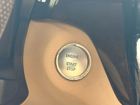 Used 2016 Mercedes-Benz GLE 350 4MATIC w/ Premium Package image 31