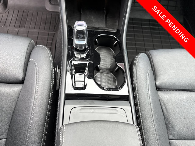 Used 2026 Volvo XC40 B5 Plus AWD/4WD image 22