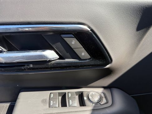 New 2026 Chevrolet Tahoe LS w/ LS Custom Edition AWD/4WD image 16