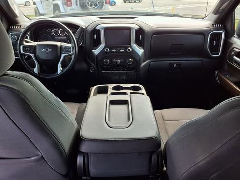 Used 2019 Chevrolet Silverado 1500 LT Trail Boss w/ Convenience Package AWD/4WD image 18