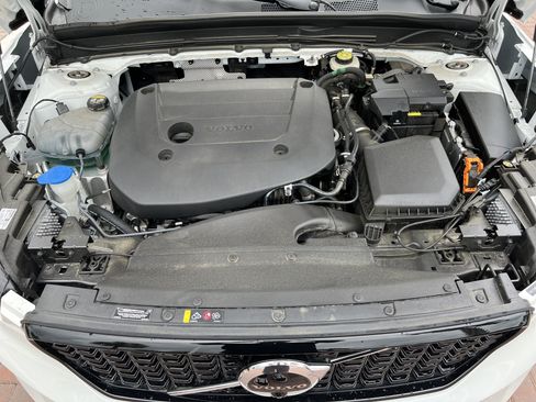 Used 2025 Volvo XC40 B5 Ultra w/ Protection Package Premier AWD/4WD image 34