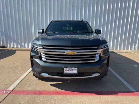 Used 2021 Chevrolet Tahoe High Country w/ Premium Package RWD image 6
