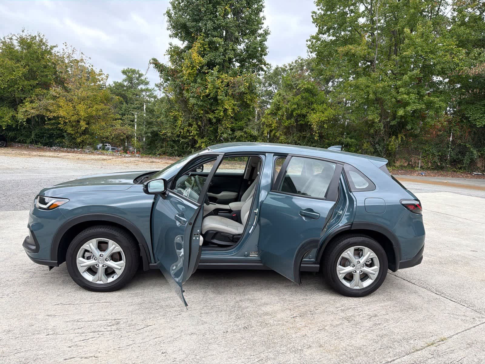 Used 2024 Honda HR-V LX image 19