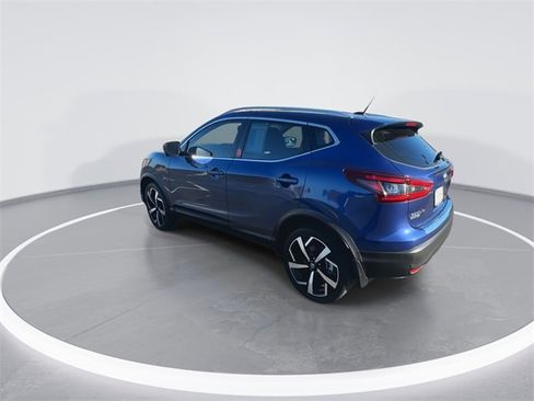 Certified 2022 Nissan Rogue Sport SL w/ Premium Package image 7