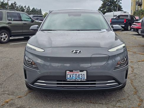 Used 2023 Hyundai Kona SEL FWD image 2