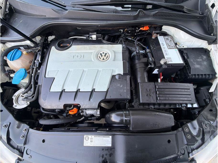 Used 2013 Volkswagen Jetta TDI FWD image 23