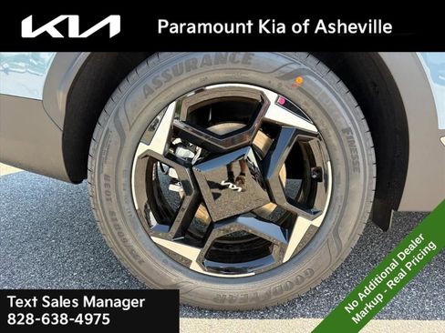 New 2026 Kia Sportage EX AWD/4WD image 30