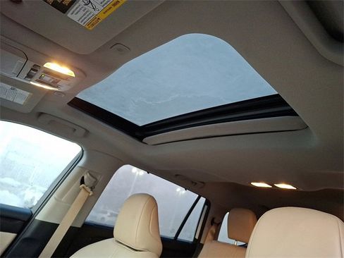 Certified 2023 Toyota Highlander XLE image 14