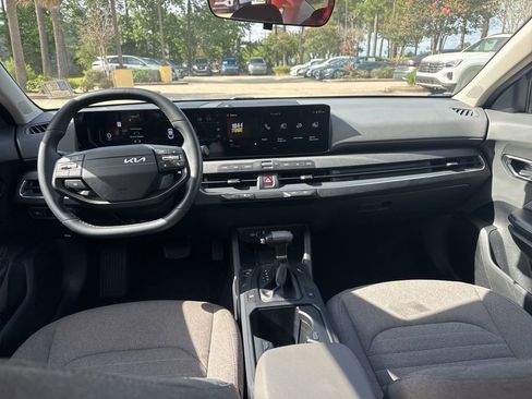 Used 2025 Kia K4 EX FWD image 10