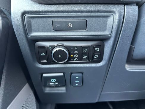 New 2025 Ford F150 Platinum image 30