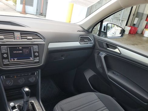 Certified 2023 Volkswagen Tiguan S FWD image 21