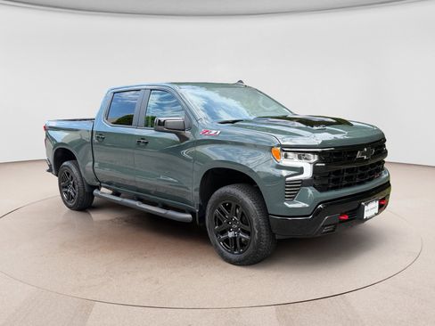 Used 2025 Chevrolet Silverado 1500 LT Trail Boss w/ Convenience Package II AWD/4WD image 7