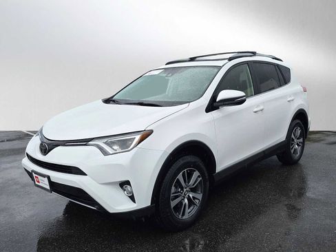 Certified 2017 Toyota RAV4 XLE image 7