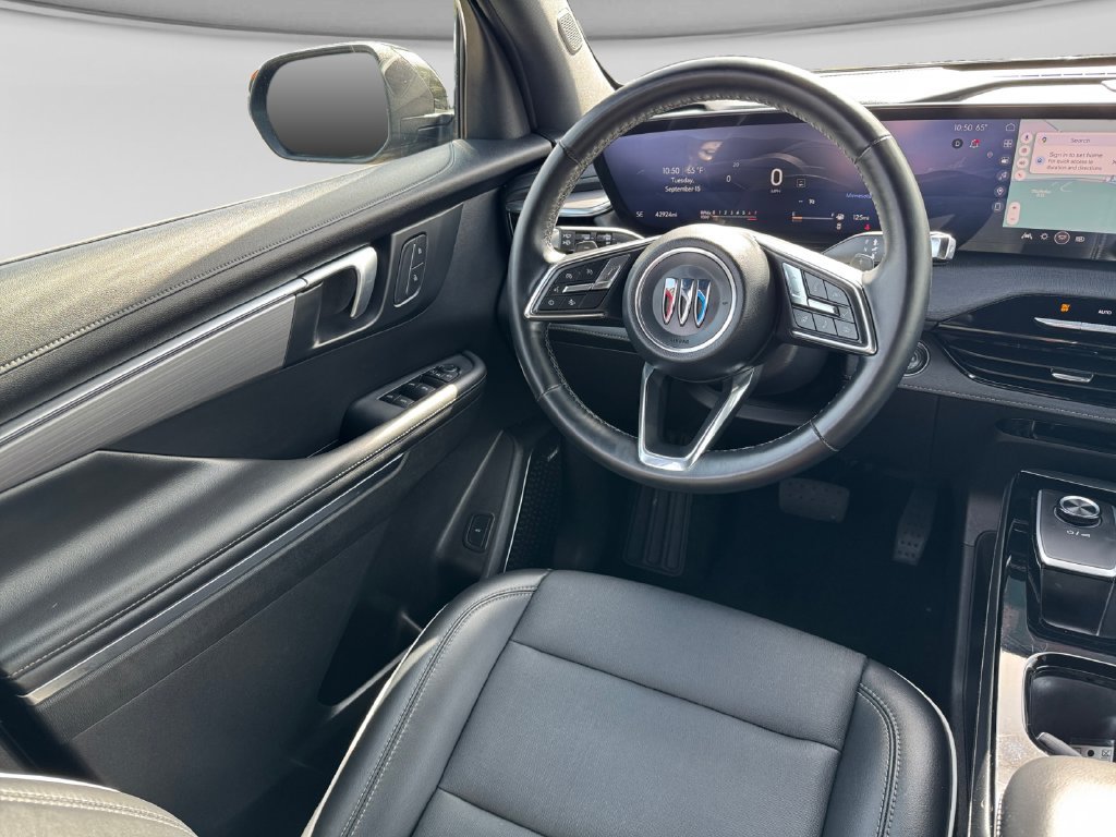 Used 2025 Buick Enclave Preferred AWD/4WD image 22