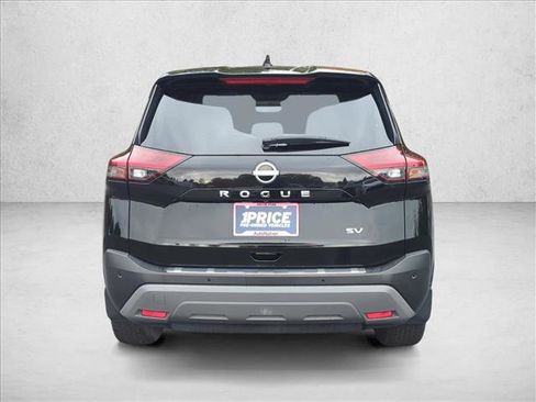 Used 2023 Nissan Rogue SV image 7
