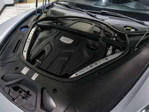 Used 2018 Porsche Panamera 4 AWD/4WD image 48