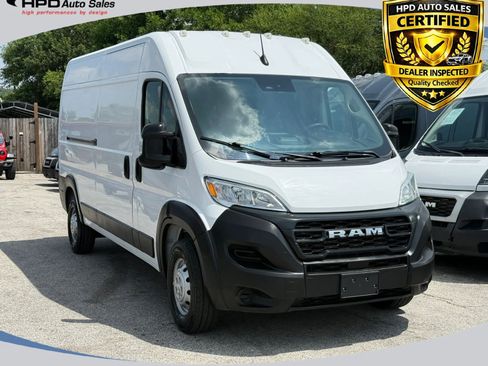 Used 2023 RAM ProMaster 2500 FWD image 1