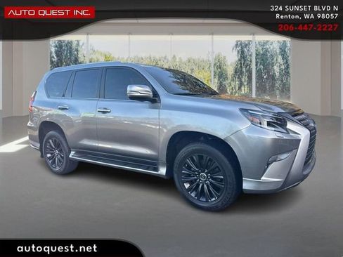 Used 2022 Lexus GX 460 Premium w/ Accessory Package image 3