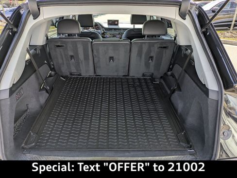 Used 2019 Audi Q7 3.0T Prestige image 14