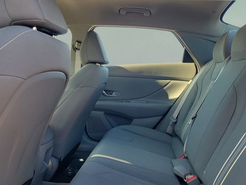 New 2026 Hyundai Elantra SEL FWD image 6