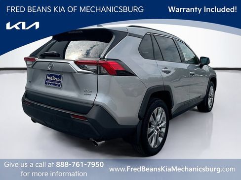Used 2021 Toyota RAV4 XLE Premium AWD/4WD image 7