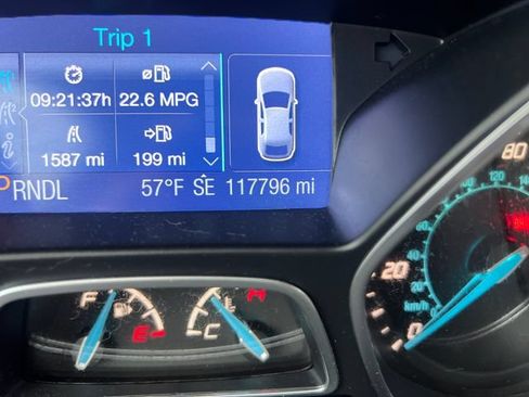 Used 2014 Ford Focus SE FWD image 21