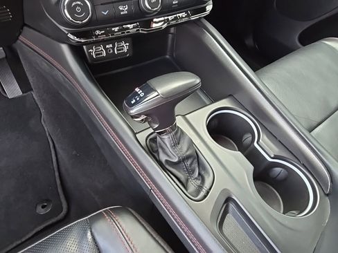 Used 2024 Dodge Durango GT image 19