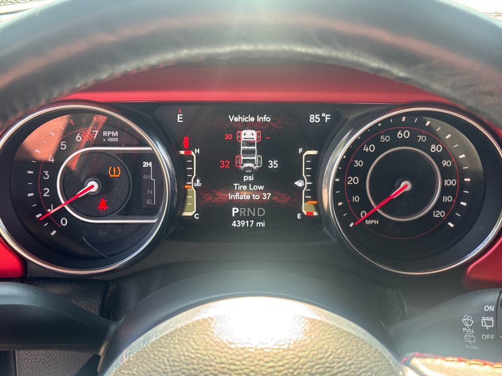 Used 2021 Jeep Wrangler Unlimited Rubicon AWD/4WD image 22
