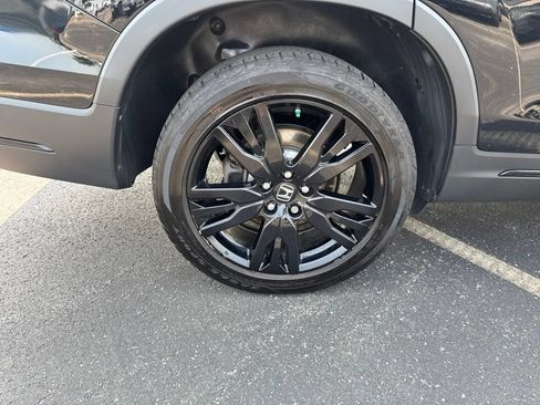 Used 2020 Honda Pilot Black Edition image 14