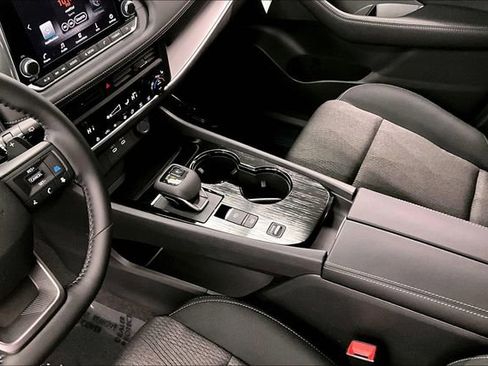 New 2026 Nissan Rogue SV image 9