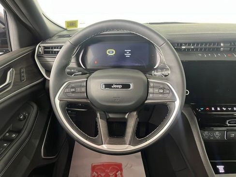 Used 2026 Jeep Grand Cherokee L Limited w/ MOPAR Finishing Package AWD/4WD image 19