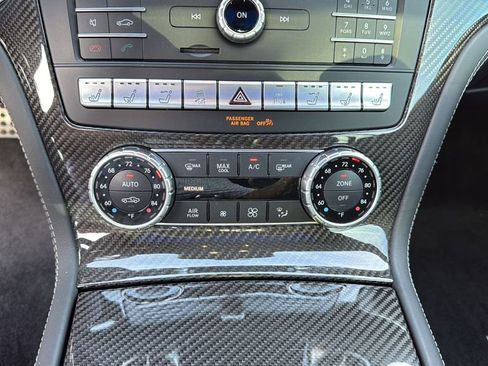 Used 2020 Mercedes-Benz SL 550 image 14